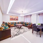Luxoria Home - Centric Flat, Proximity To Corniche