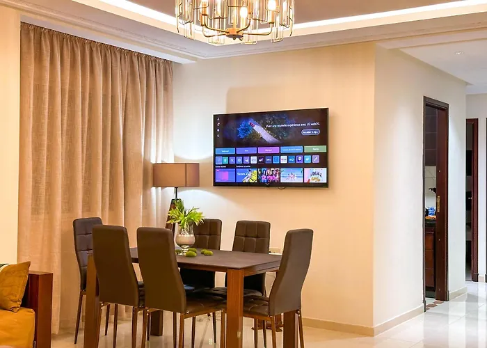Luxoria Home - Centric Flat, Proximity To Corniche