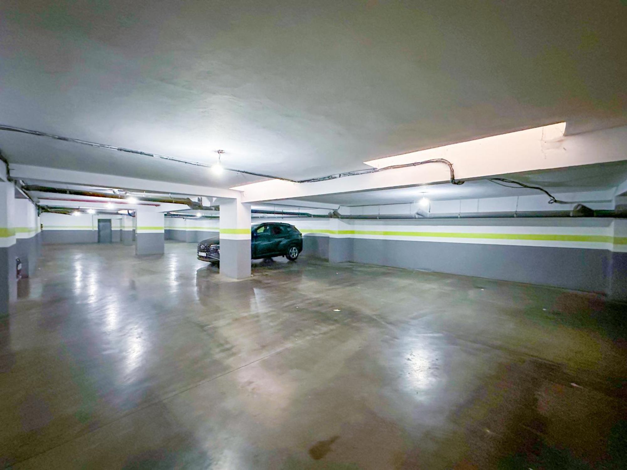 Luxoria - Centric Flat, Proximity To Corniche *