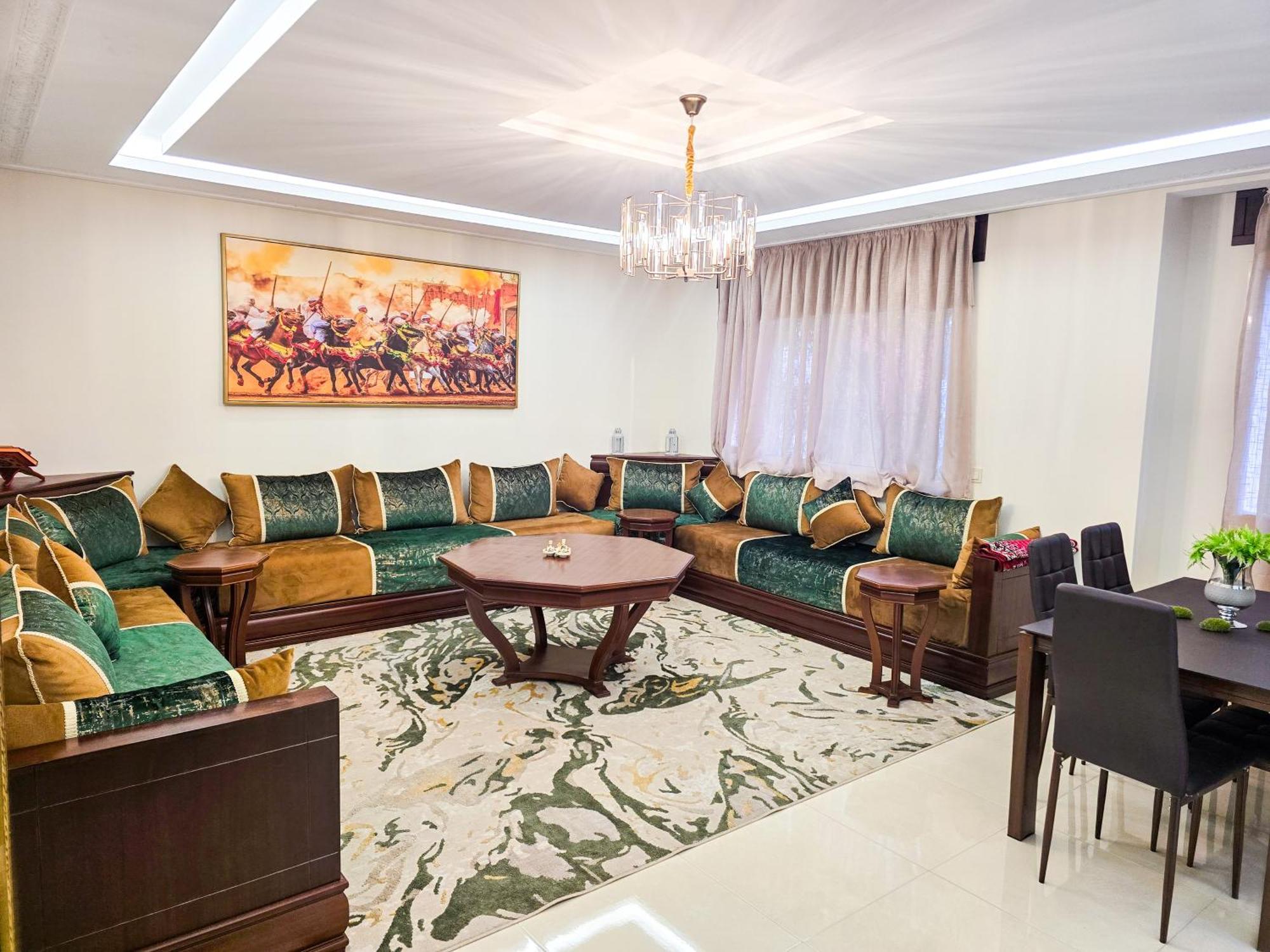 Luxoria - Centric Flat, Proximity To Corniche Appartement *